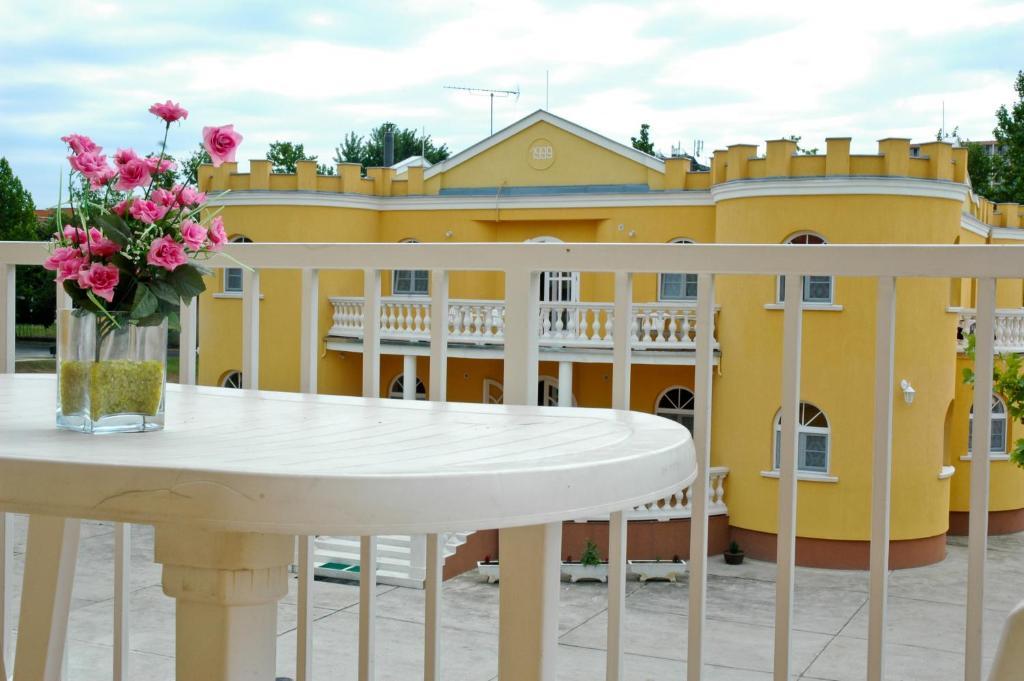 Kastely Panzio Ii. Hajduszoboszlo Quarto foto